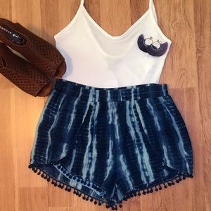 DizzlyLizzy Pom Pom shorts
